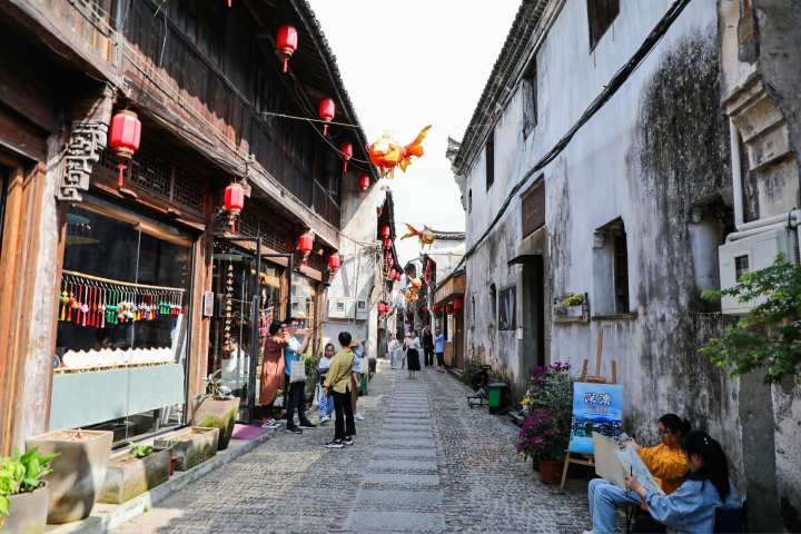 未来乡村教育如何发展_乡村风流史暧昧乡村_未来乡村